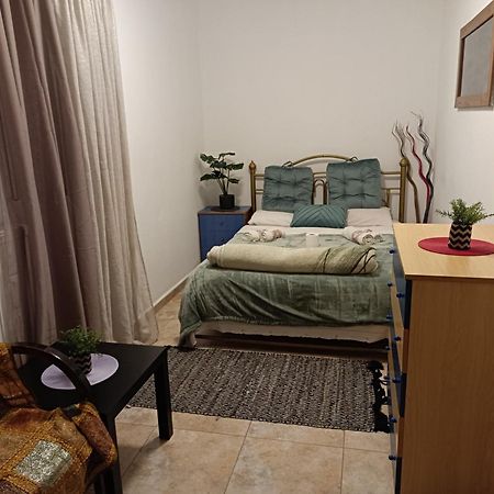 Blue Moon Apartments Неа-Миханиона Экстерьер фото